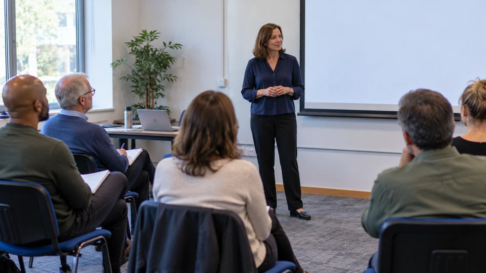 A presentation with participants observing body language